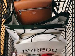 -乐蓬马歇百货公司(Rive Gauche)