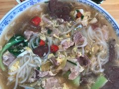 -邱芳粉店(迎宾大道旗舰店)