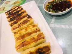 虾肉锅贴-众口斋锅贴(银泰城店)