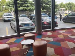 -奔驰上海利星(七宝店)