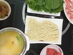 -红菇坊鲜汤火锅(北站店)