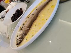 -梅花香里大酒店(郁金香路店)