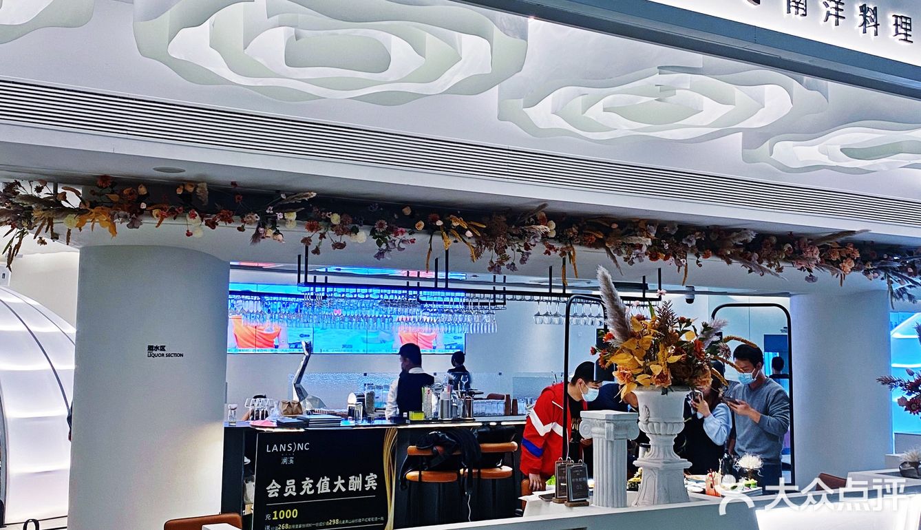 假装在国外 | 南昌约会圣地氛围感拉满🌌