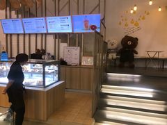 -顶东面包花园·生日蛋糕(世博店)