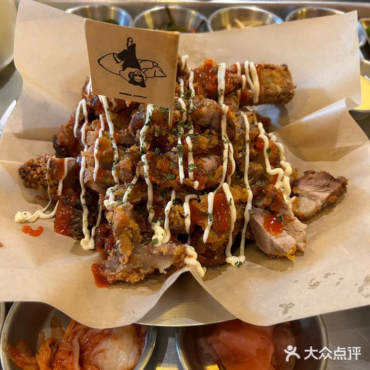 韩式炸猪蹄！！个人觉得无法超越。。。