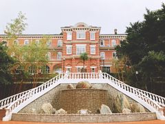 -香港大学