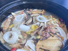 -野菌皇海景野生菌火锅(滨海大道店)