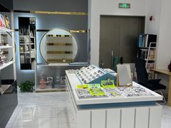 -沫芮眼镜·蔡司·依视路·尼康明月(环创店)