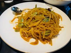 腊八蒜土豆丝黄瓜丝-甄御•海鲜新青岛菜(麦岛店)
