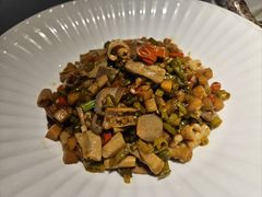 -毛家饭店·30年融合新湘菜(汉峪金谷店)