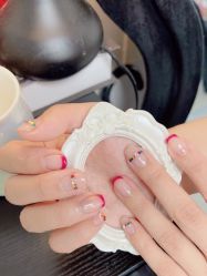-芊屿芊浔美甲