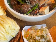 -金莹丸子汤清真(朝外SOHO店)