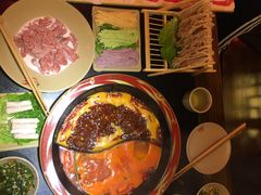 -在蜀里·一米肥牛老火锅(黄埔店)