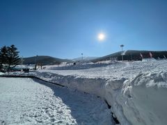 -中旅松花湖滑雪场