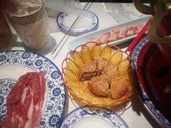 -一只羊·铜锅涮羊肉烧烤