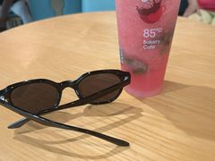-85度C(生甜甜圈研究工坊·上海平凉店)