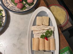 -尚尚仙·酸汤猪手·猪肚鸡火锅(华联万柳购物中心店)