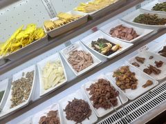 -哈尔滨小酒馆·鲜肉现穿自助烧烤(康新花园店)
