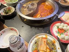 -沸炉重庆老火锅(军事博物馆店)