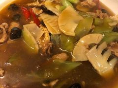 -万重锦·人文川菜馆(骡马市店)