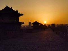-城墙带状公园-大同古城墙广场停车场