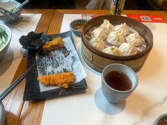 -馋三尺蟹粉小笼(人民广场店)