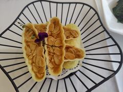 一帆风顺杏仁船-柳州宾馆-云霄阁·旋转餐厅