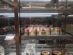 面包甜点陈列柜-味多美(江桥万达店)