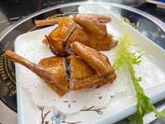 吊烧妙龄乳鸽-新榕记滨江壹號