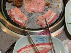 -金滏山烤肉·海鲜·火锅自助餐厅(襄阳万达店)