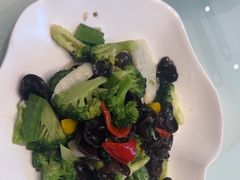 -哈啾嗨·新概念蒙餐(红星新城店)