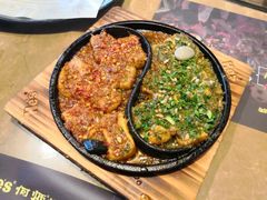 -何师烧烤·香辣蟹·川菜·30年老品牌(太古里旗舰店)