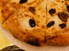 黑松露披萨-IL TEATRO 精品意大利餐厅