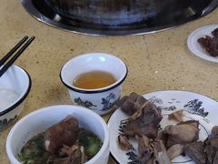 -东巴谷野生菌火锅餐厅