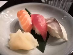 手握三拼-新鲜特色餐厅(香格里拉大酒店)