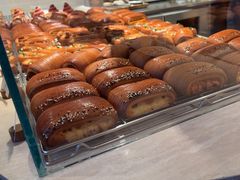 -VERIE BAKEHOUSE