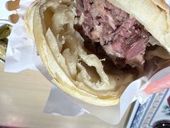 -闫家驴肉老店(华电一校店)