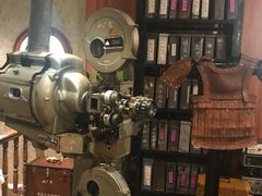 -小广寒电影艺术餐厅(小广寒经三路店)