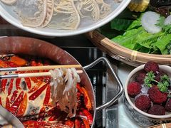 千层肚-尚尚仙·酸汤猪手·猪肚鸡火锅(华联万柳购物中心店)