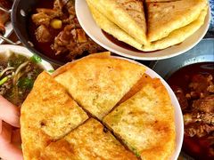 -大众跷脚牛肉馆·非遗传承单位(峨眉山店)