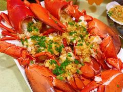 -三亚火车头万人海鲜广场