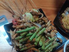 -乔岩保应烧烤店