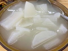 -一品红烧鸭特色川菜(三岔湖店)