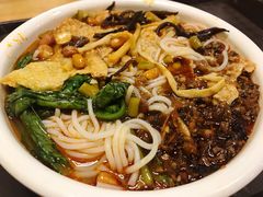 -水平有限螺蛳粉(宏达大厦店)