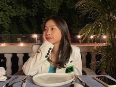 -弦月窗LUNETTE BY AMANDA(复兴路店)