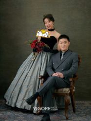 -雪中彩影婚纱摄影·微光艺术中心