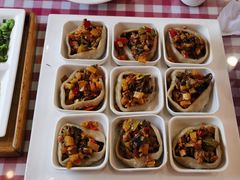 坝上莜面王-王村姑老土炕莜面村(桥东店)