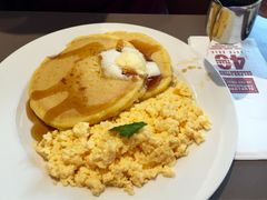 -Pancakes on the rocks(Darling Harbour)