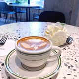 地理位置：第一楼街阿波罗KTV对面