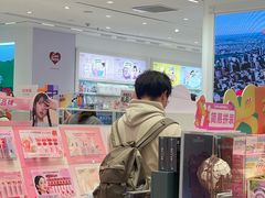 -名创优品(山东青岛华润万象城店)